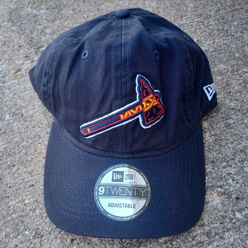 NEW ERA Atlanta Braves Core Classic Baseball Hat in Navy